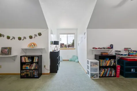 2340 NW Dogwood Avenue Redmond OR 97756