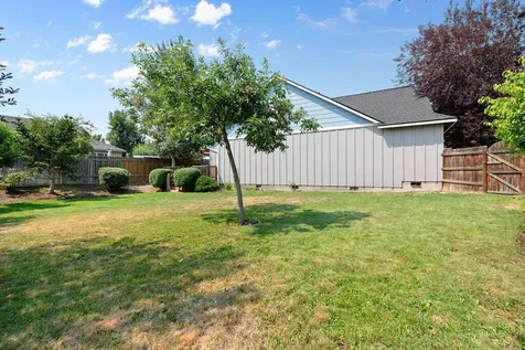 2340 NW Dogwood Avenue Redmond OR 97756
