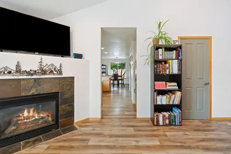 2340 NW Dogwood Avenue Redmond OR 97756