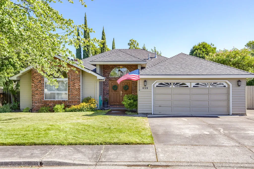 656 Vincent Avenue Central Point OR 97502