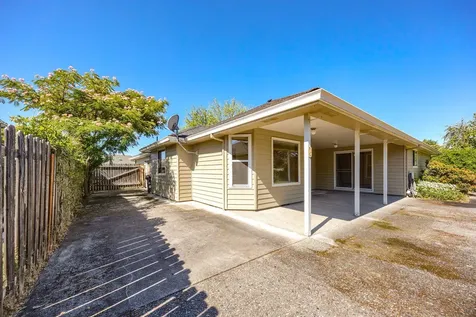 656 Vincent Avenue Central Point OR 97502