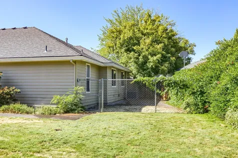 656 Vincent Avenue Central Point OR 97502