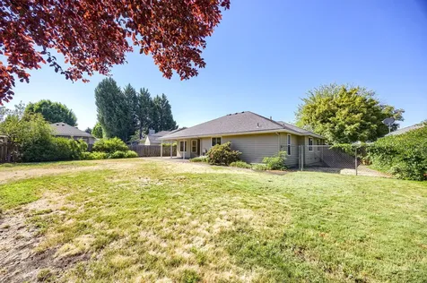 656 Vincent Avenue Central Point OR 97502
