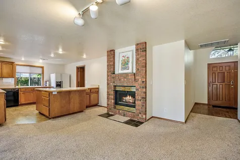656 Vincent Avenue Central Point OR 97502