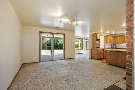 656 Vincent Avenue Central Point OR 97502