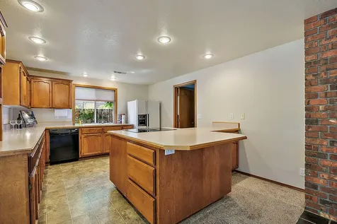 656 Vincent Avenue Central Point OR 97502