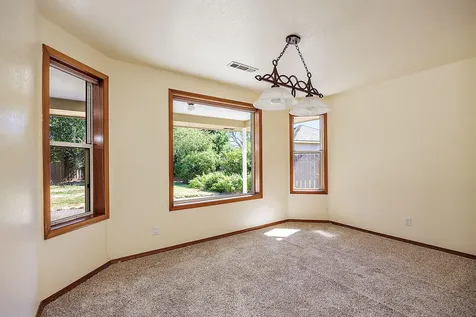 656 Vincent Avenue Central Point OR 97502
