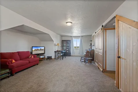 15997 SW Aquatic View Lane Powell Butte OR 97753