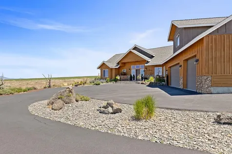 15997 SW Aquatic View Lane Powell Butte OR 97753