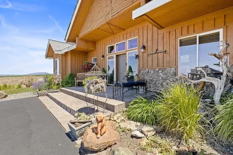 15997 SW Aquatic View Lane Powell Butte OR 97753