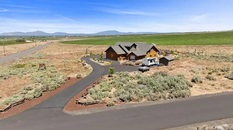 15997 SW Aquatic View Lane Powell Butte OR 97753