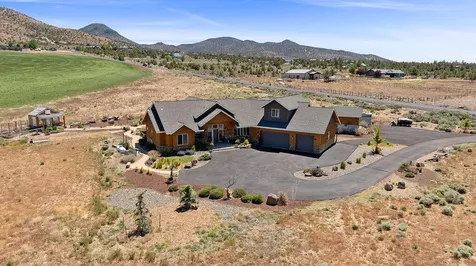 15997 SW Aquatic View Lane Powell Butte OR 97753