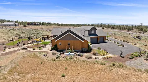 15997 SW Aquatic View Lane Powell Butte OR 97753