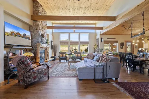 15997 SW Aquatic View Lane Powell Butte OR 97753