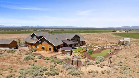 15997 SW Aquatic View Lane Powell Butte OR 97753