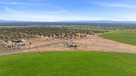 15997 SW Aquatic View Lane Powell Butte OR 97753