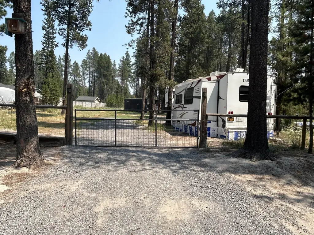 51670 Pine Street La Pine OR 97739