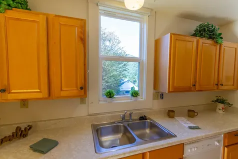 603 Dardanelles Street Gold Hill OR 97525