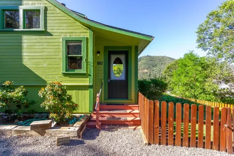 603 Dardanelles Street Gold Hill OR 97525