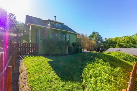 603 Dardanelles Street Gold Hill OR 97525