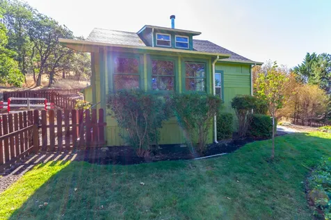 603 Dardanelles Street Gold Hill OR 97525