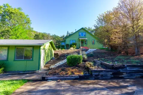 603 Dardanelles Street Gold Hill OR 97525