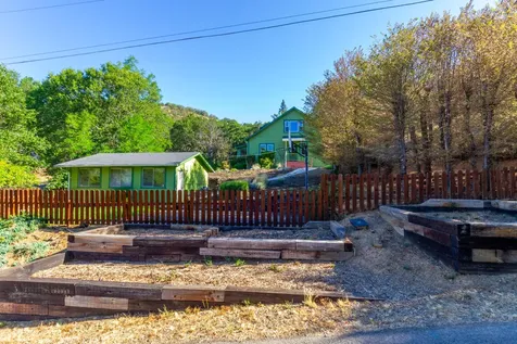 603 Dardanelles Street Gold Hill OR 97525