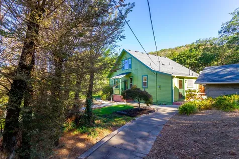 603 Dardanelles Street Gold Hill OR 97525