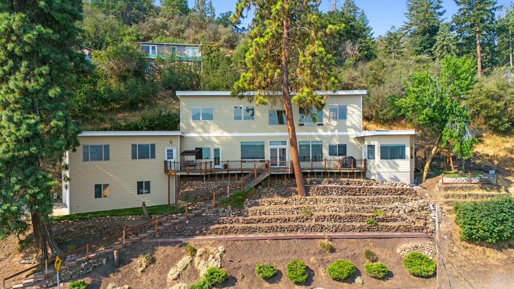 1731 Lakeshore Drive Klamath Falls OR 97601
