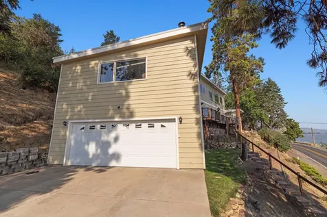 1731 Lakeshore Drive Klamath Falls OR 97601