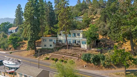 1731 Lakeshore Drive Klamath Falls OR 97601