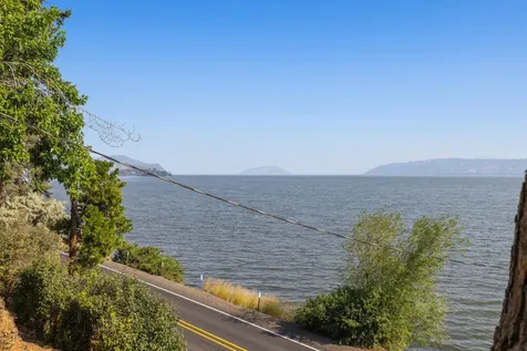 1731 Lakeshore Drive Klamath Falls OR 97601
