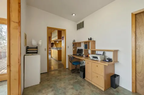 1731 Lakeshore Drive Klamath Falls OR 97601