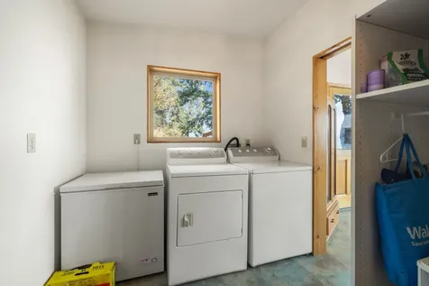 1731 Lakeshore Drive Klamath Falls OR 97601