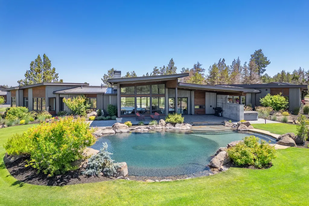 65040 Collins Road Bend OR 97703