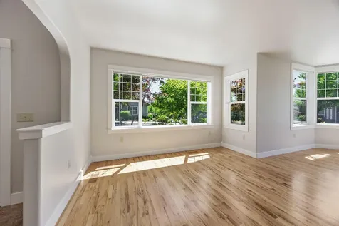 803 Plum Ridge Drive Ashland OR 97520