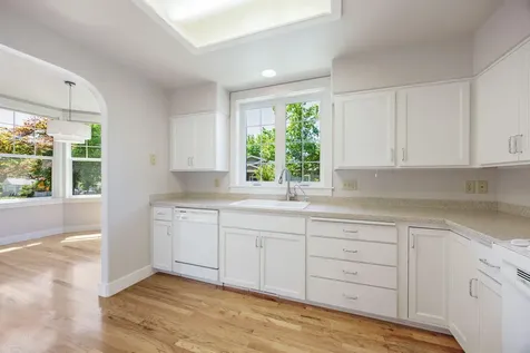 803 Plum Ridge Drive Ashland OR 97520