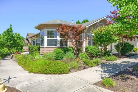 803 Plum Ridge Drive Ashland OR 97520