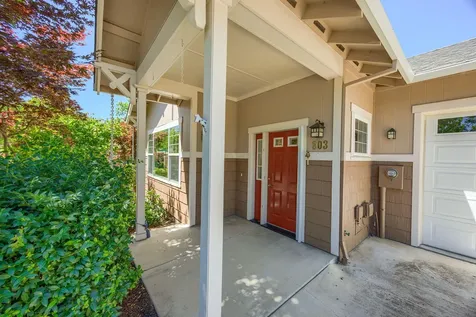 803 Plum Ridge Drive Ashland OR 97520