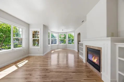 803 Plum Ridge Drive Ashland OR 97520