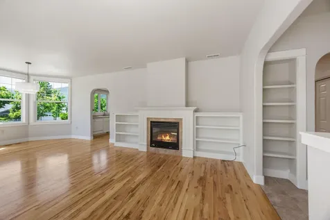 803 Plum Ridge Drive Ashland OR 97520