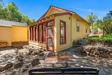 343 NW Georgia Avenue Bend OR 97703