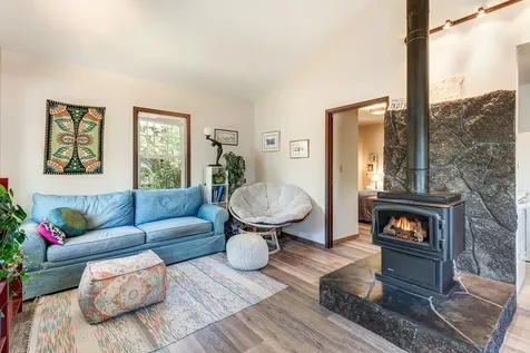 343 NW Georgia Avenue Bend OR 97703
