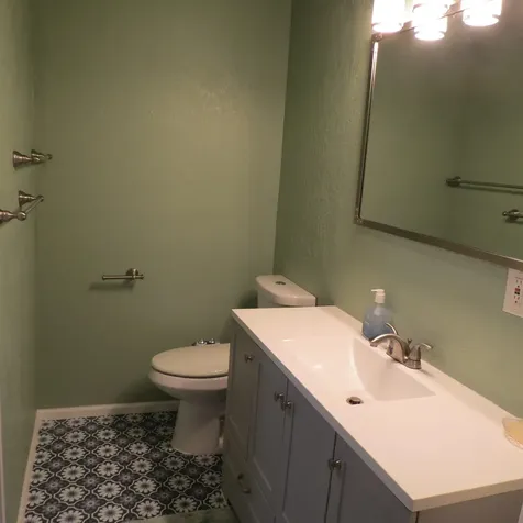 3128 NE Monterey Drive Roseburg OR 97470