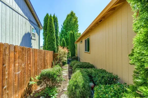 1156 Highlands Drive Eagle Point OR 97524