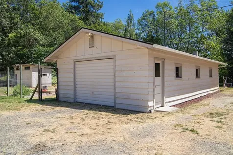 2612 Sand Creek Road Grants Pass OR 97527