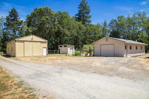 2612 Sand Creek Road Grants Pass OR 97527