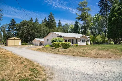 2612 Sand Creek Road Grants Pass OR 97527