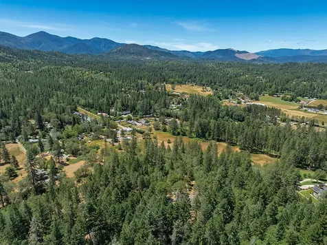 2612 Sand Creek Road Grants Pass OR 97527