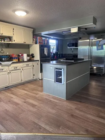 2201 Arctic Circle Medford OR 97504